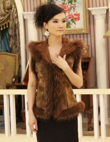 double faced rabbit fur waistcoat with raccoon fur,Double face fur garments