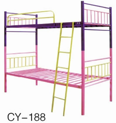Cama doble estudiante,Los alumnos cama
